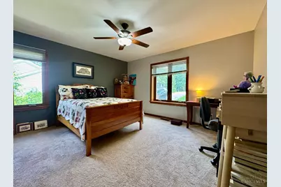 5303 Laurelridge Lane, Green Township, OH 45247 - Photo 25