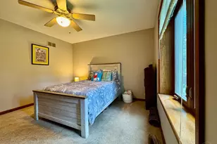 5303 Laurelridge Ln, Green Township, OH 45247 - Photo 29