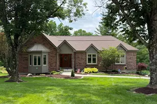 5303 Laurelridge Ln, Green Township, OH 45247 - Photo 1