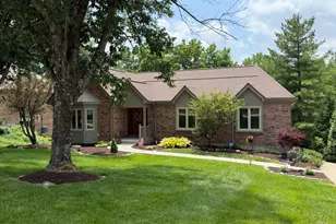 5303 Laurelridge Ln, Green Township, OH 45247 - Photo 3