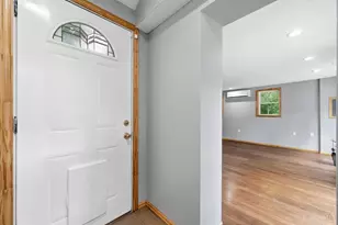 239 Burkhart Ave, Reading, OH 45215 - Photo 9