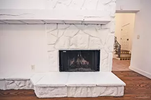 725 Greenville Ave, Glendale, OH 45246 - Photo 13