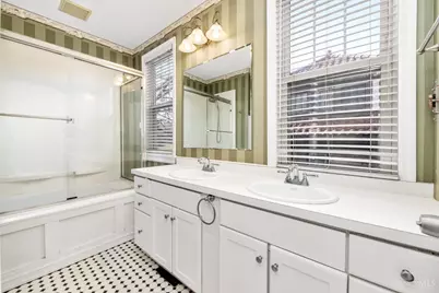 4452 Carnation Avenue, Cincinnati, OH 45238 - Photo 17