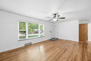 5594 Sunnywoods Ln, Green Township, OH 45239 - Photo 7
