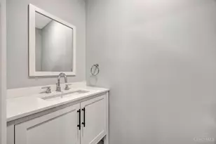 5143 Camargo Rd, Cincinnati, OH 45227 - Photo 17