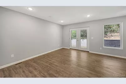 5143 Camargo Road, Cincinnati, OH 45227 - Photo 11