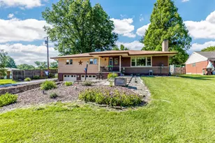 1967 Miles Rd, Springfield Township, OH 45231 - Photo 3