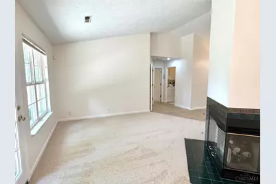 1411 Garden Place, Sharonville, OH 45246 - Photo 7