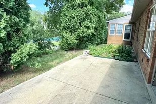 1411 Garden Pl, Sharonville, OH 45246 - Photo 27