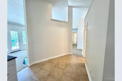 1411 Garden Place, Sharonville, OH 45246 - Photo 13