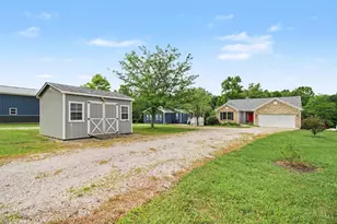 820 Waynoka Dr, Jackson Township, OH 45171 - Photo 3