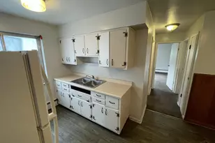 808 Schiff Ave, Cincinnati, OH 45205 - Photo 3