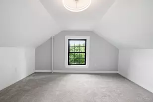 699 N Fred Shuttlesworth Cir, Cincinnati, OH 45229 - Photo 53