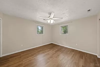 304 Oakwood Lane, Goshen, OH 45122 - Photo 17