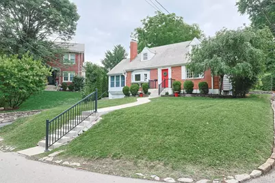 5042 Collinwood Place, Cincinnati, OH 45227 - Photo 3