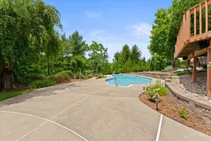 6459 Sherrybrook Dr, Green Township, OH 45248 - Photo 65