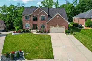 5945 Brierly Ridge Dr, Green Township, OH 45247 - Photo 11