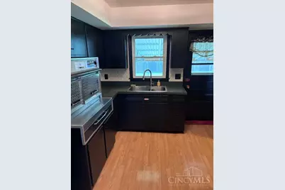 881 Sanders Drive, Hamilton, OH 45013 - Photo 5