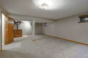 1047 Golfview Rd, Middletown, OH 45042 - Photo 25