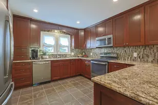 1081 Oysterbay Dr, Anderson Township, OH 45255 - Photo 13