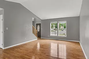 6423 Riverbend Dr, Clayton, OH 45415 - Photo 5