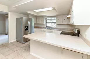 8022 Timbertree Way, West Chester, OH 45069 - Photo 9