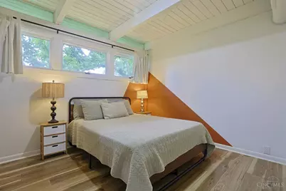 1215 Hollywood Avenue, Cincinnati, OH 45224 - Photo 29