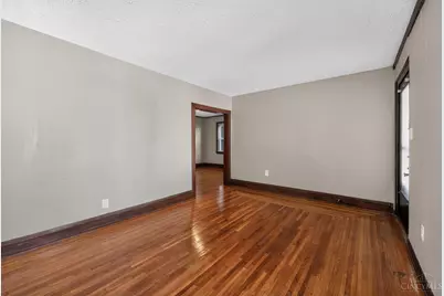 2205 Crane Avenue, Cincinnati, OH 45207 - Photo 5
