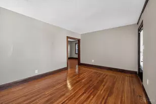 2205 Crane Ave, Cincinnati, OH 45207 - Photo 5
