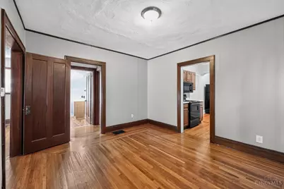 2205 Crane Avenue, Cincinnati, OH 45207 - Photo 17