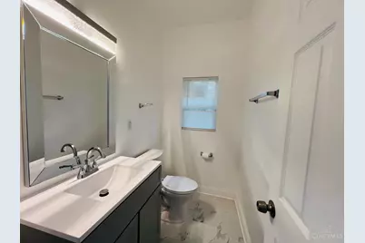 10 Clinton Springs Lane, Cincinnati, OH 45217 - Photo 11
