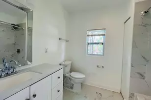 10 Clinton Springs Ln, Cincinnati, OH 45217 - Photo 15