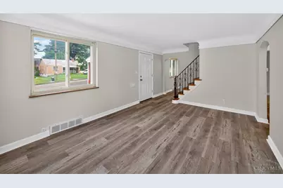 3452 Robb Avenue, Cheviot, OH 45211 - Photo 3