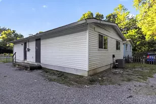 8587 Daly Rd, Springfield Township, OH 45231 - Photo 3