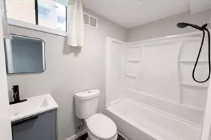 577 Lowell Ave, Cincinnati, OH 45220 - Photo 15