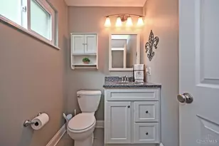 8616 Linderwood Ln, Anderson Township, OH 45255 - Photo 11