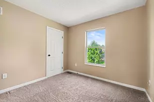 6176 Spires Dr, Miami Township, OH 45140 - Photo 13
