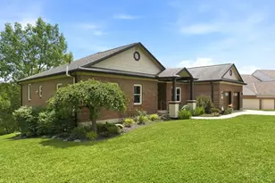 12196 Kilbride Dr, Colerain Township, OH 45251 - Photo 3