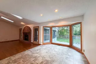2129 Greenpine Dr, Springfield Township, OH 45231 - Photo 7