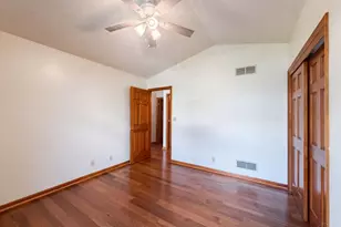 2129 Greenpine Dr, Springfield Township, OH 45231 - Photo 13