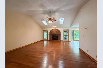 2129 Greenpine Drive, Springfield Township, OH 45231 - Photo 3