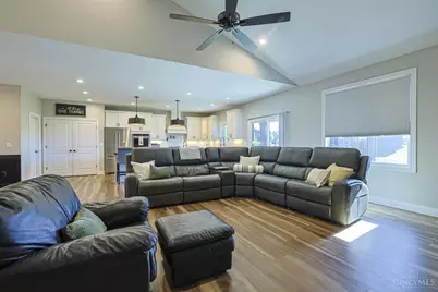 139 Wolf Creek Court, Carlisle, OH 45005 - Photo 7