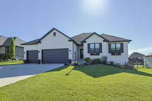139 Wolf Creek Ct, Carlisle, OH 45005 - Photo 1