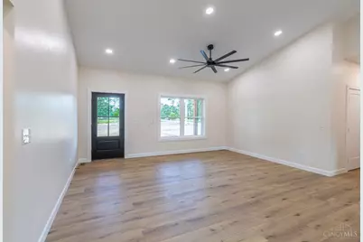 560 W Fourth Street, Seaman, OH 45679 - Photo 11