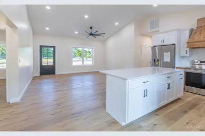560 W Fourth Street, Seaman, OH 45679 - Photo 15