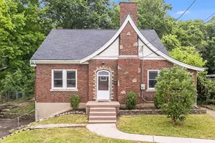 437 Samoht Ridge Rd, Delhi Township, OH 45238 - Photo 1