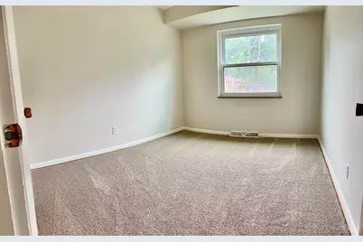 1074 Eastgate, Springfield Township, OH 45231 - Photo 13
