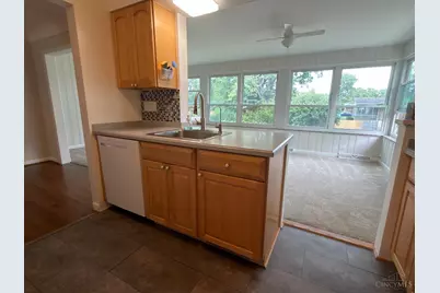 1074 Eastgate, Springfield Township, OH 45231 - Photo 9