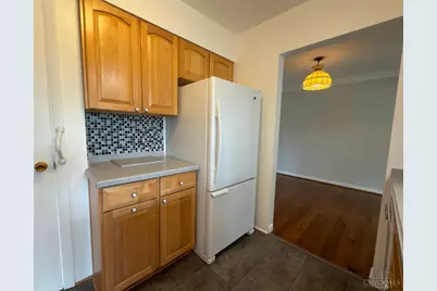 1074 Eastgate, Springfield Township, OH 45231 - Photo 7
