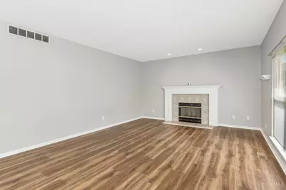 8896 Charleston Woods Drive, Deerfield Township, OH 45040 - Photo 15